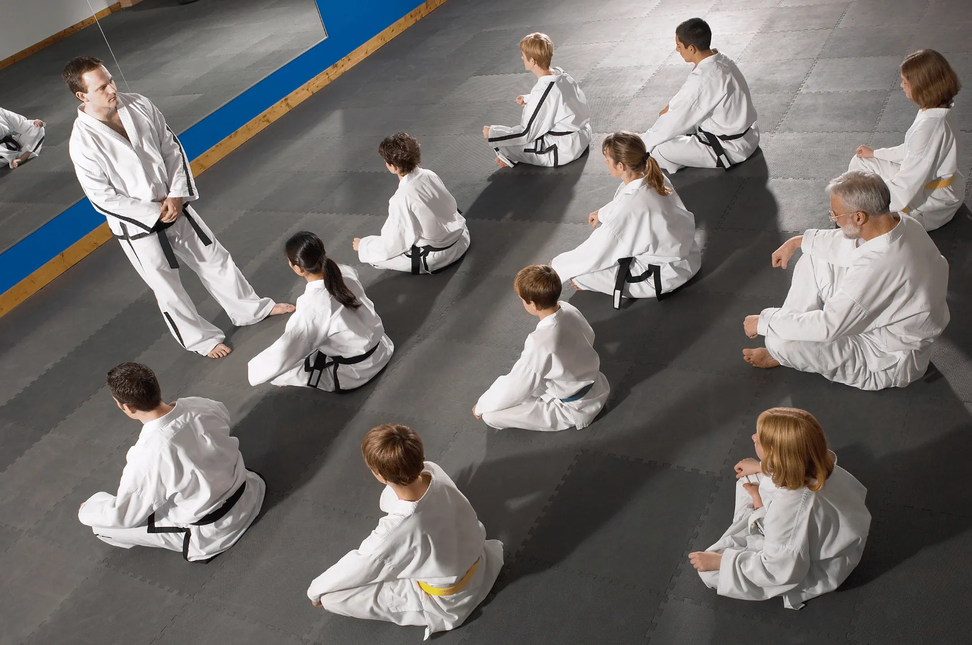 Students training at Dmvstar Sport and Martial Art